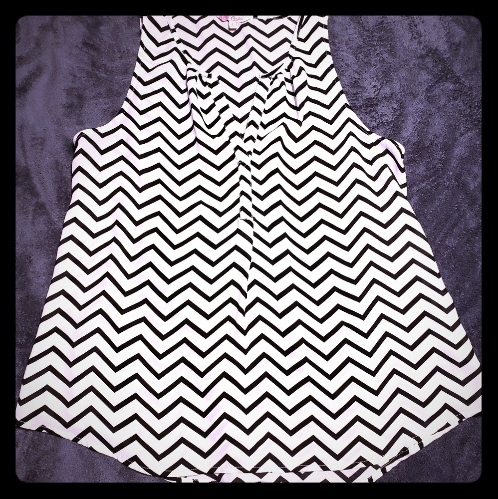 Black and White Chevron Tank
